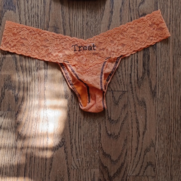 Halloween Panties NWOT - Picture 2 of 2